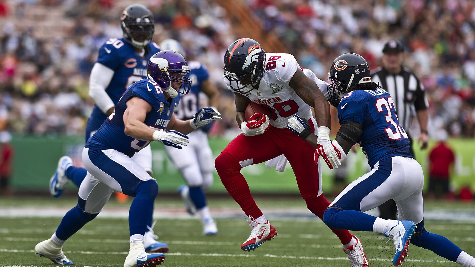 德甲赛事，精彩场面与战术变革同步推进，德甲经典比赛